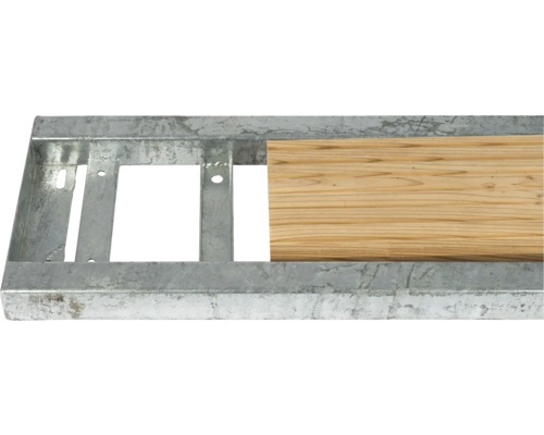 Metallgestell mit Holzbrett