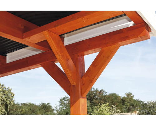 Vue détaillée d''une pergola en bois avec une structure porteuse