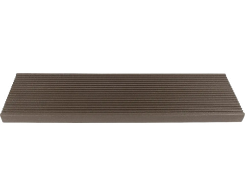 Terrassendiele aus geriffeltem Material