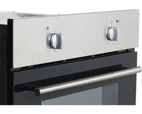 Nahaufnahme eines Ofens mit Bedienknöpfen