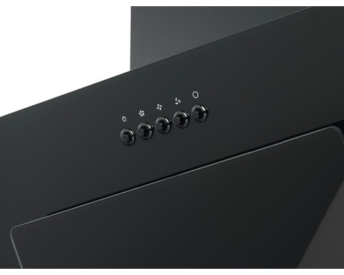 Detailansicht einer Dunstabzugshaube mit Bedienelementen für Beleuchtung, Gebläsestufen und Ein- beziehungsweise Ausschalter.