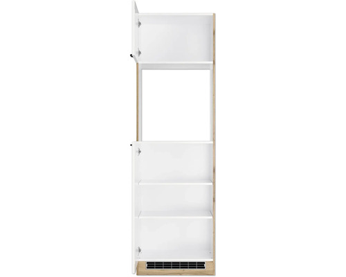 Offener Badezimmerschrank mit Fächern