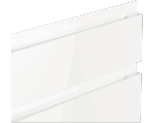 Gros plan sur la façade blanche d''un meuble de salle de bains