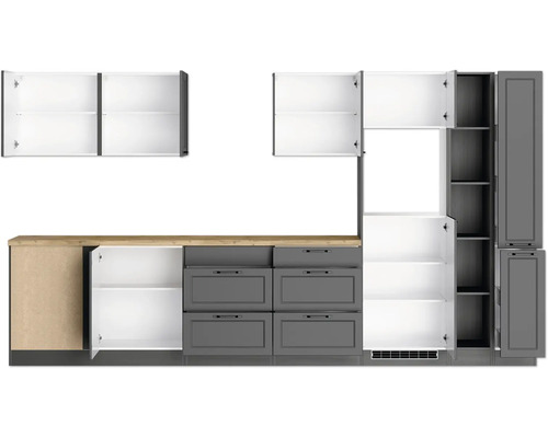 Küchenzeile mit offenen Schränken und Schubladen zur Küchenplanung