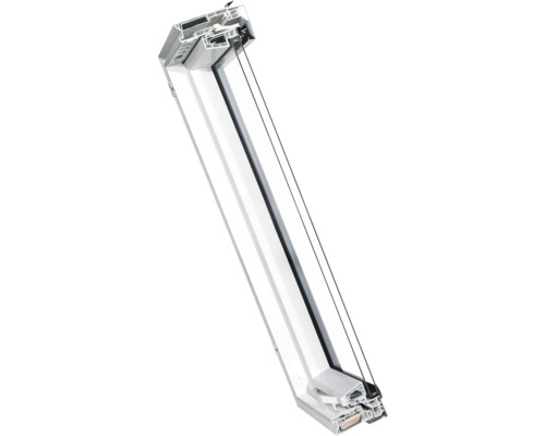 Querschnitt eines weißen Kunststofffensters mit Mehrfachverglasung