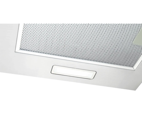 Detailansicht einer Dunstabzugshaube mit Metallfilter und Beleuchtung