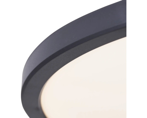 Detailaufnahme einer runden Deckenleuchte