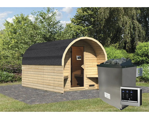 Sauna extérieure avec poêle à bois et commande dans le jardin
