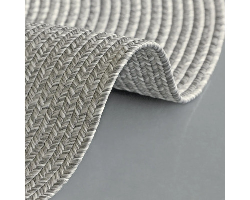 Detailansicht eines geflochtenen Teppichs