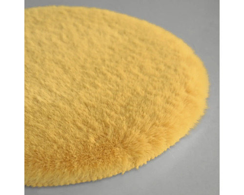 Runder Teppich aus Kunstfaser