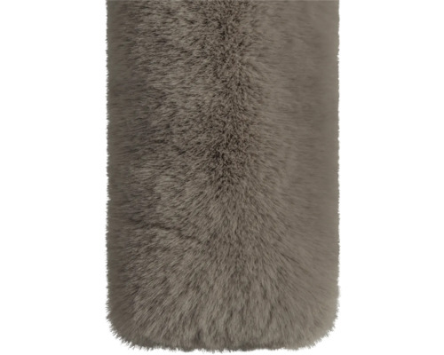 Gros plan d''un tronc d''arbre à chat avec revêtement en peluche