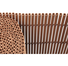 Tapis de bambou pour le jardin comme écran de confidentialité