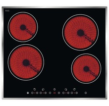 Plaque de cuisson vitrocéramique noire avec quatre zones de cuisson