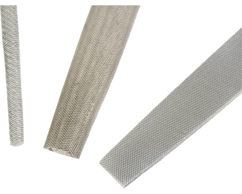 Trois limes à métaux de différentes formes