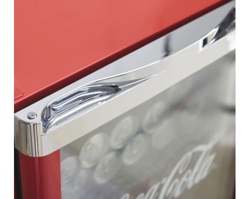 Detailansicht eines Kühlschranks mit Griff