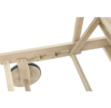 Vue détaillée d''un jeu d''enfant en bois avec disque