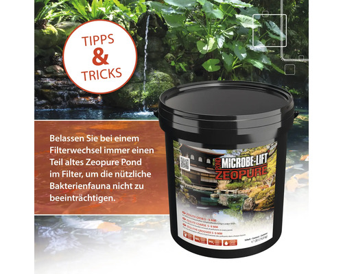 Microbe Lift Zeopure Teichfiltermedium im Eimer vor einem Teich