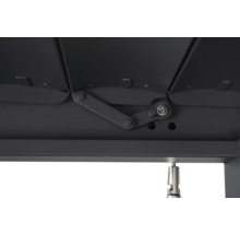 Detailaufnahme eines Pergola-Lamellendachs mit mechanischem Öffnungsmechanismus
