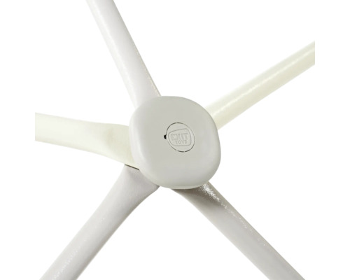 Detailansicht eines Trampolin-Rahmens mit dem Exit Toys Logo