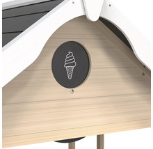 Vue détaillée d''une cabane de jeu avec un symbole de glace