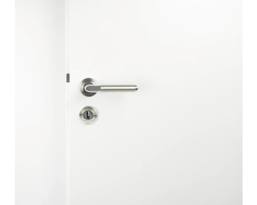 Porte blanche avec poignée et serrure