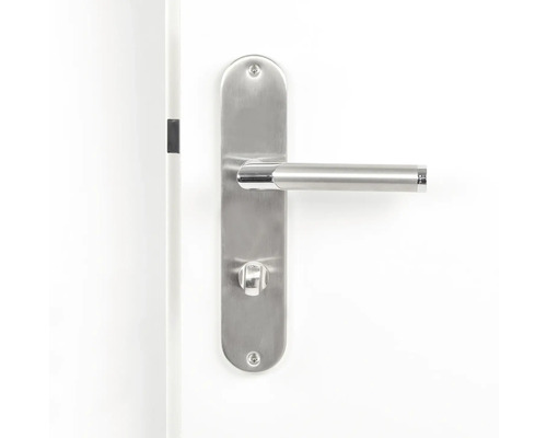 Edelstahl Türbeschlag mit Griff an einer Tür