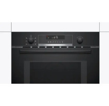 Bosch Backofen mit Digitalanzeige und Drehknöpfen