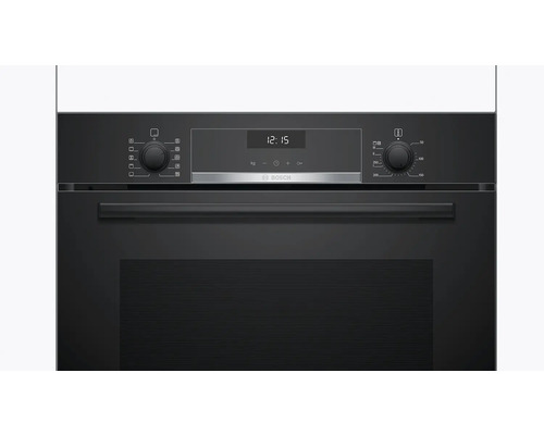 Bosch Einbaubackofen mit Bedienelementen und Digitalanzeige