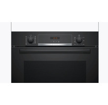 Bosch Backofen mit Bedienfeld und Digitalanzeige