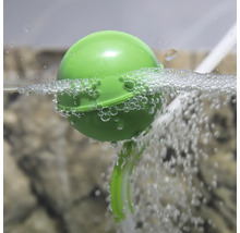 Pompe à air d''aquarium avec pierre de diffusion dans l''eau