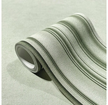 Tapetenrolle mit Streifenmuster