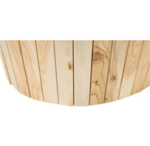 Gros plan d''un tonneau en bois avec une structure du bois visible