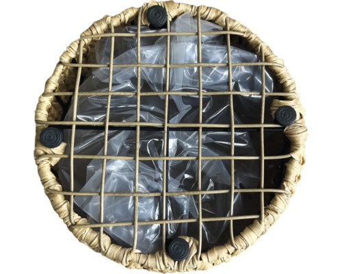 Panier à plantes rond avec insert en métal et film plastique