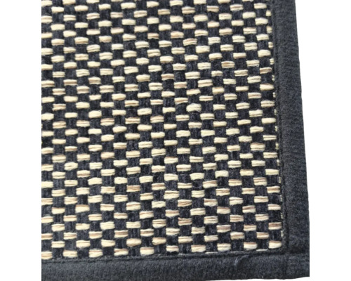 Vue détaillée d''un tapis à carreaux à bordure foncée