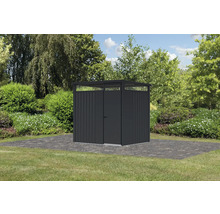 Gartenschrank aus Metall mit Tür auf gepflasterter Fläche
