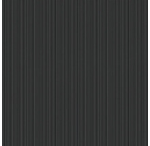 Façade métallique foncée avec lignes verticales