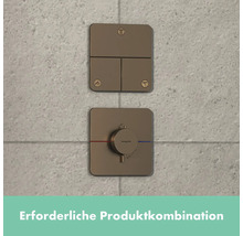 Duscharmatur mit Temperaturregler und drei quadratischen Bedienelementen