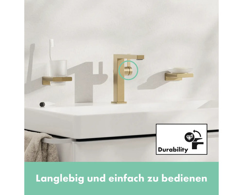 Waschbecken mit Armatur, Seifenschale und Zahnputzbecherhalter