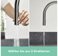 Küchenarmatur mit zwei Strahlarten im Betrieb