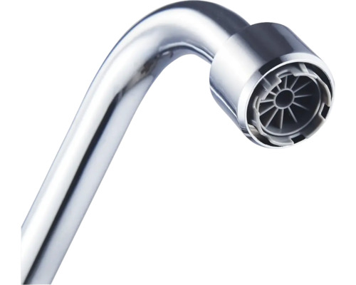 Robinet chromé avec aérateur