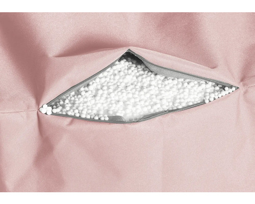 Detailansicht eines Sitzsacks mit Reißverschluss und Füllung