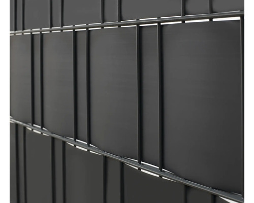 Sichtschutzstreifen Konsta für Doppelstabmatte glatt PVC 5 Streifen 251,5 x 19,2 cm anthrazit Sichtschutzstreifen in einem Doppelstabmattenzaun