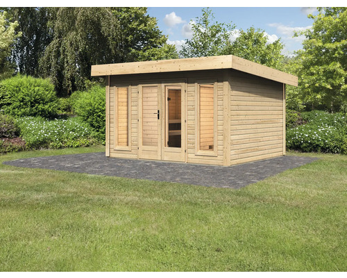 Abri de jardin en bois avec double porte et fenêtres sur une pelouse