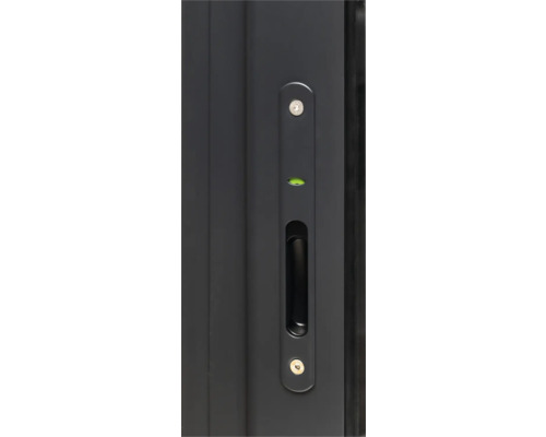 Detailansicht eines Fenstergriffs mit integrierter Wasserwaage