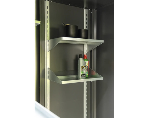 Regalsystem mit zwei Regalböden, darauf schwarze Töpfe und Reinigungsflaschen