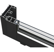 Profilschnitt eines Aluminiumfensterrahmens mit Isolierglas