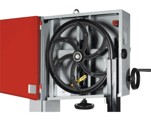 Vue détaillée d''une scie à ruban avec protection ouverte