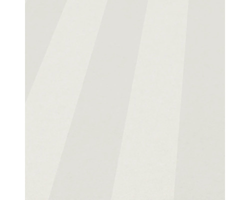 Weiss gestreifter Teppich