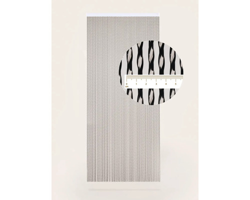 Rideau de perles avec des brins noirs et une vue détaillée