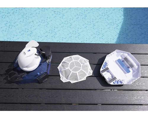 Robot de nettoyage de piscine avec filtre et boîtier sur surface en bois